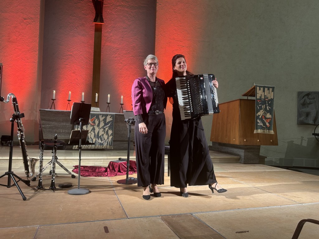 D'Ané (Elke Bürger & Janina Rüger-Aamot)